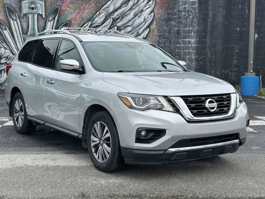 Used 2020 Nissan Pathfinder SV SUV