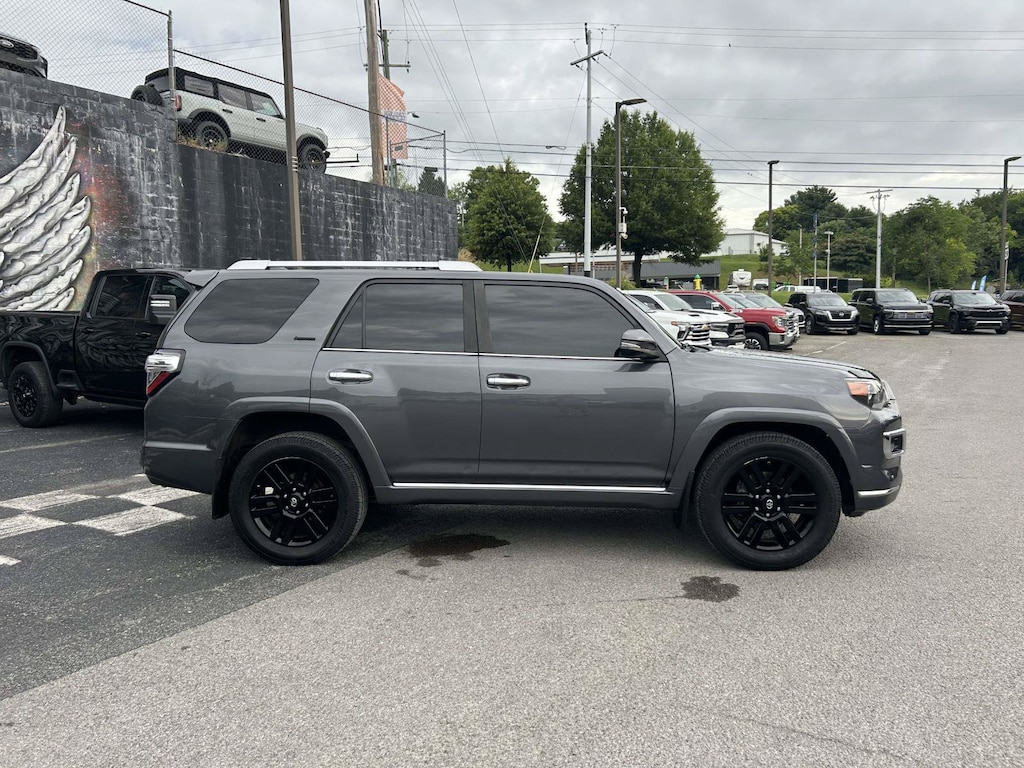 Used 2018 Toyota 4Runner SR5 SUV