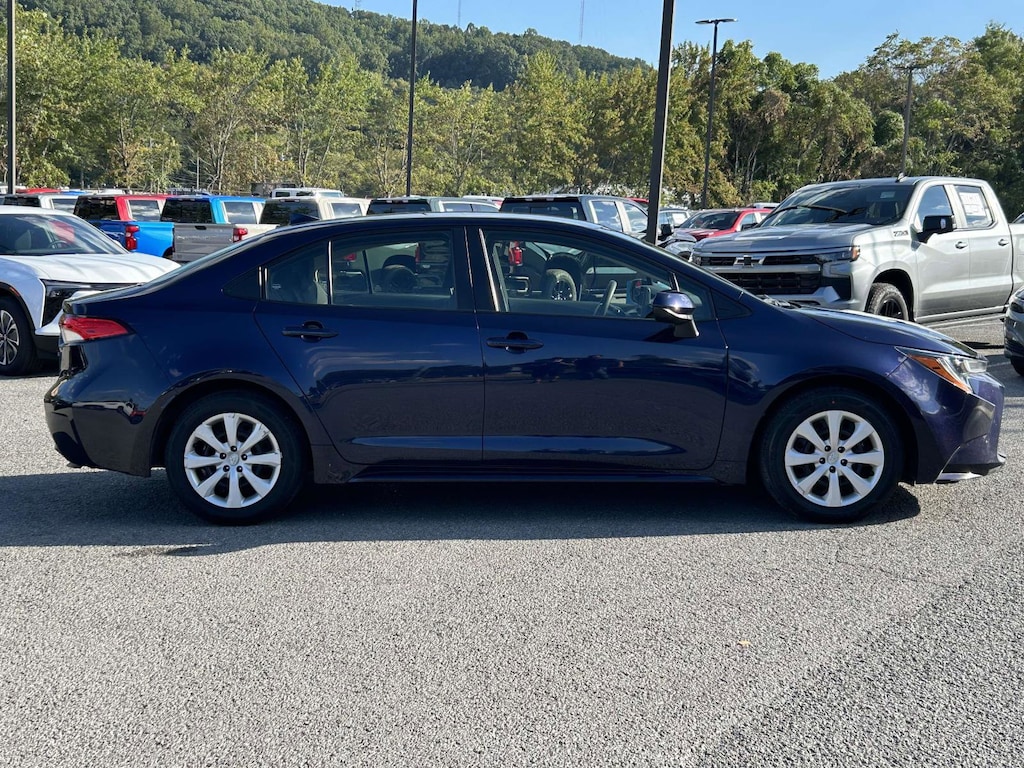 Used 2023 Toyota Corolla LE Sedan