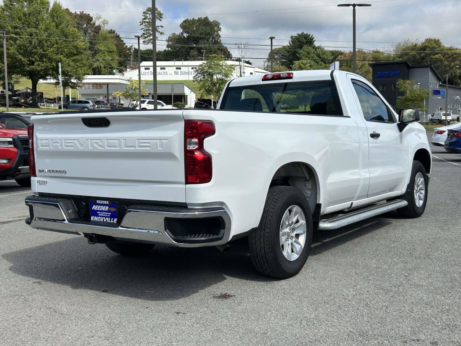 2024 Chevrolet Silverado 1500 photo 3