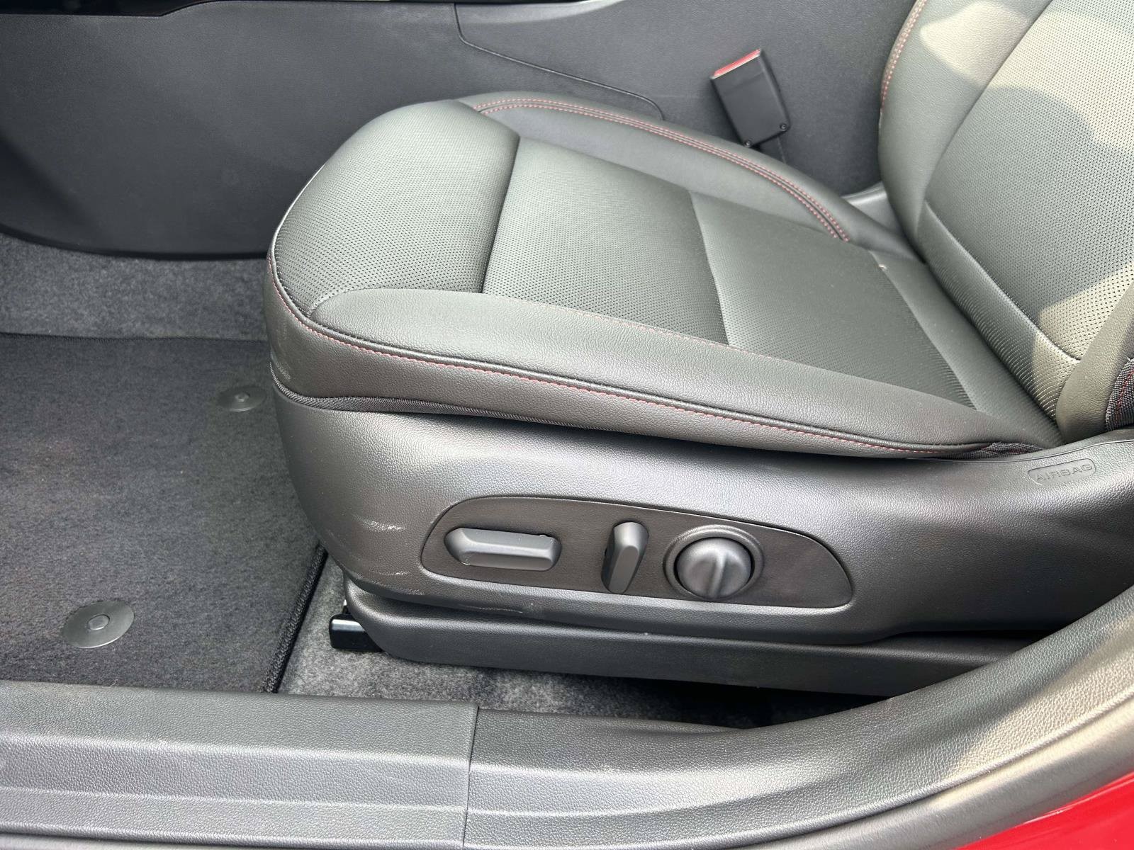 2026 Chevrolet Trax RS - Photo 16