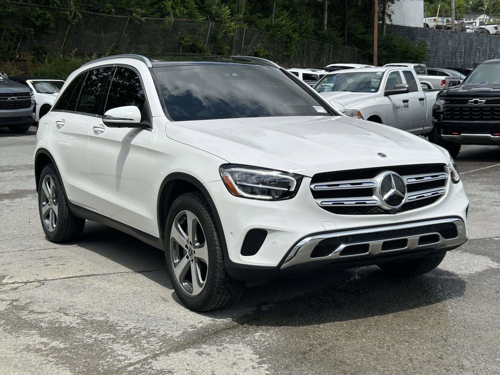 2022 Mercedes-Benz GLC GLC 300's photo