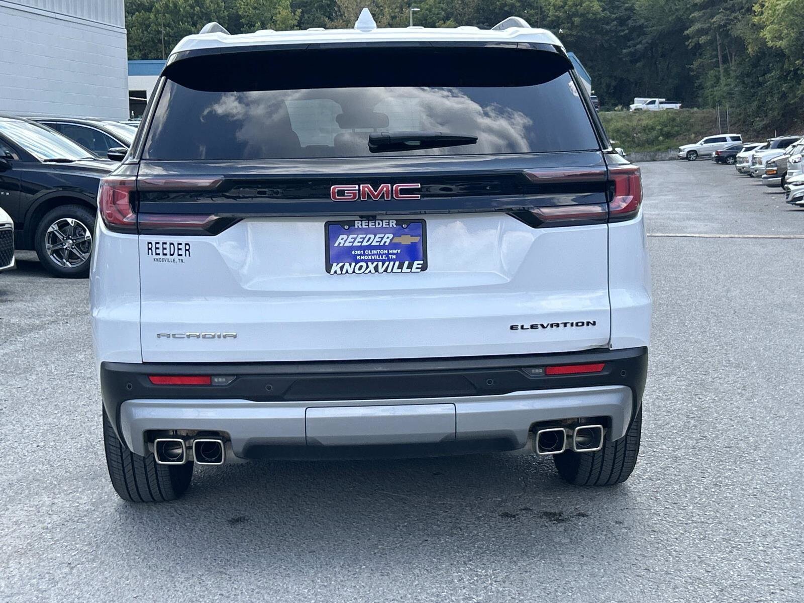 2025 Gmc Acadia Elevation photo 3