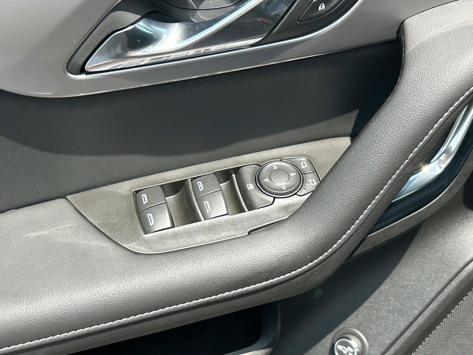 2025 Chevrolet Blazer 2LT - Photo 18