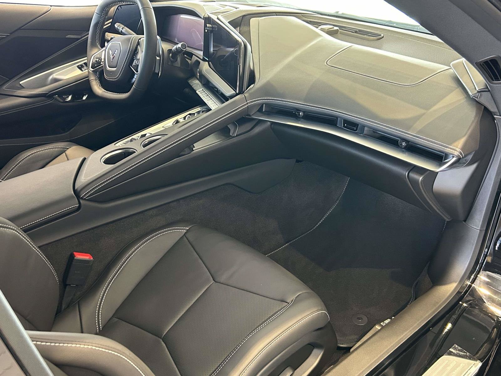 2027 Chevrolet Corvette 1LT - Photo 12