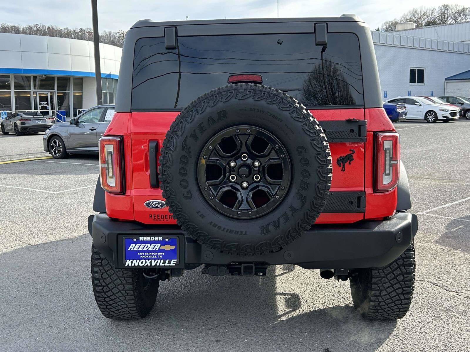 2023 Ford Bronco Base photo 4