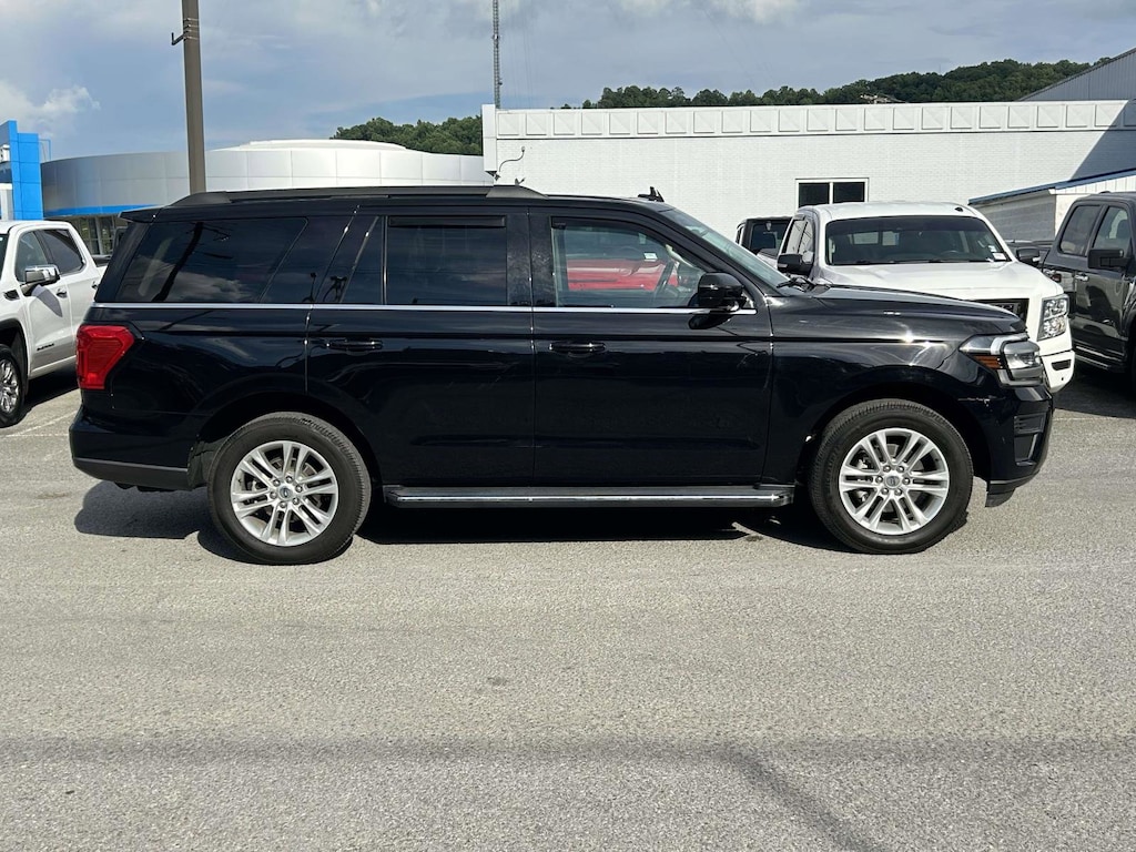 Used 2023 Ford Expedition XLT SUV
