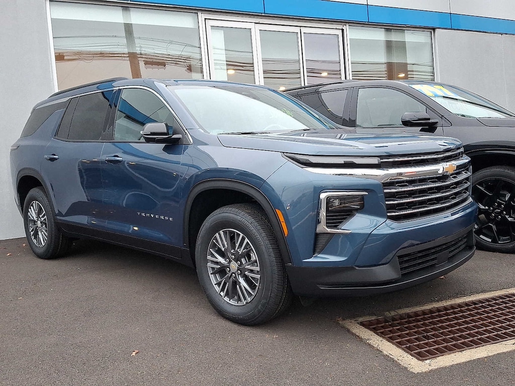 New 2026 Chevrolet Traverse LT SUV