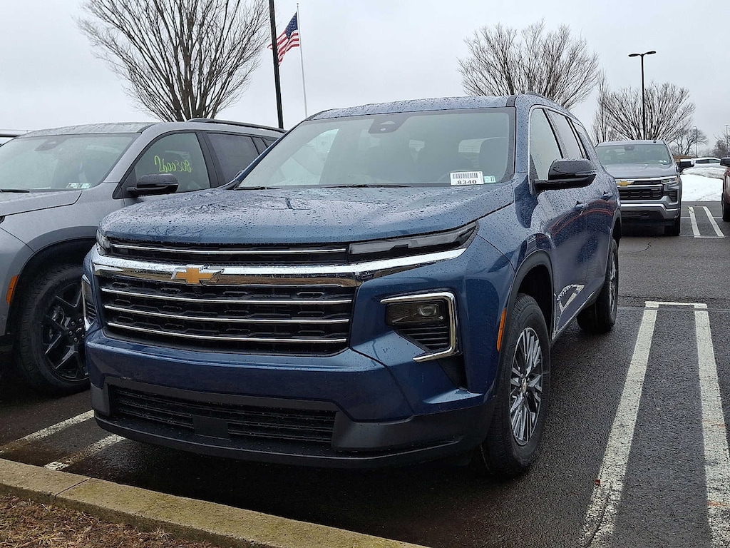 New 2026 Chevrolet Traverse LT SUV