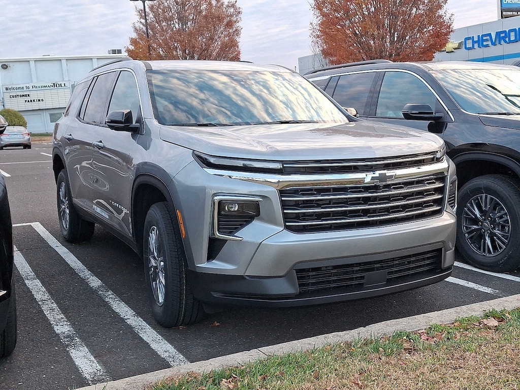 New 2026 Chevrolet Traverse LT SUV