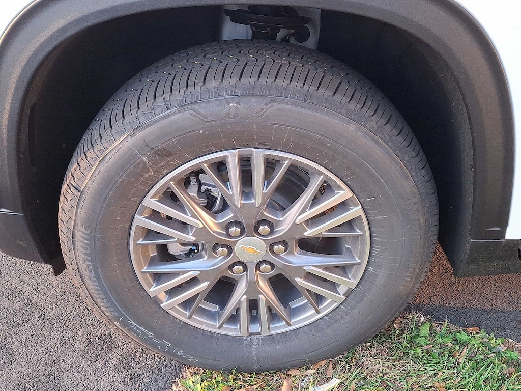 New 2026 Chevrolet Traverse LT SUV