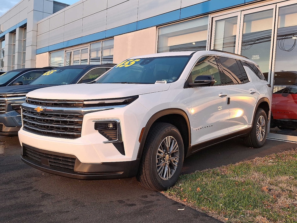 New 2026 Chevrolet Traverse LT SUV