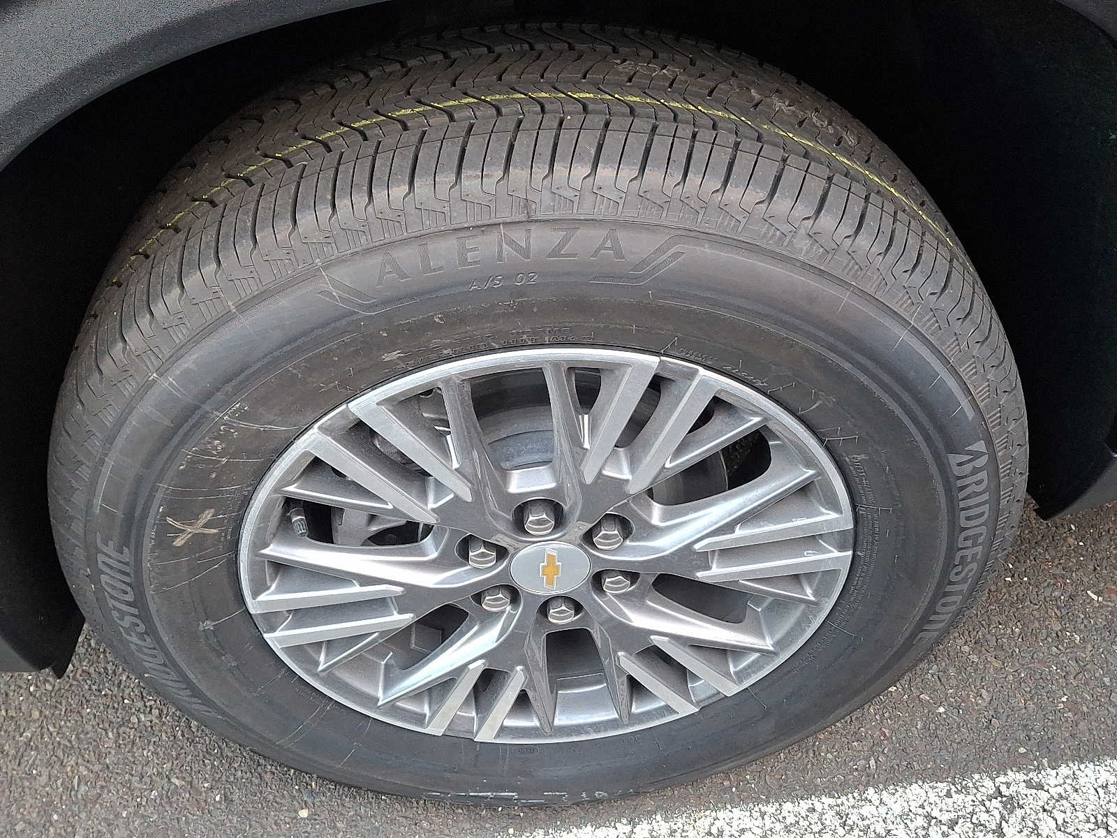 2026 Chevrolet Traverse photo 4