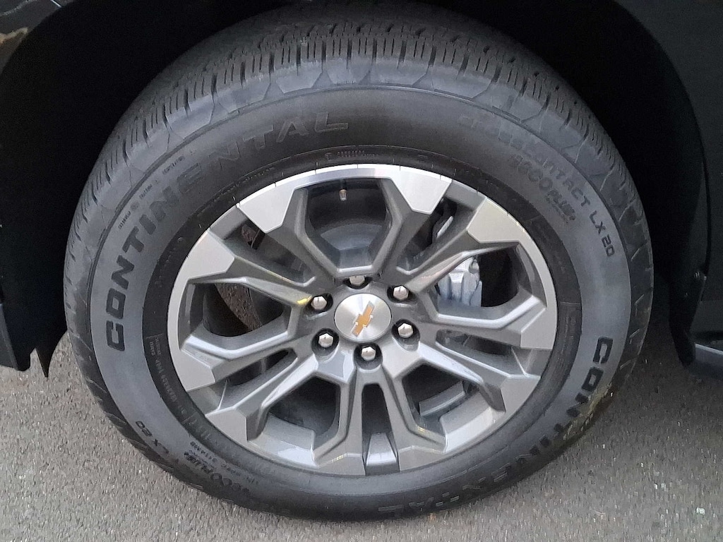 New 2026 Chevrolet Suburban LS SUV