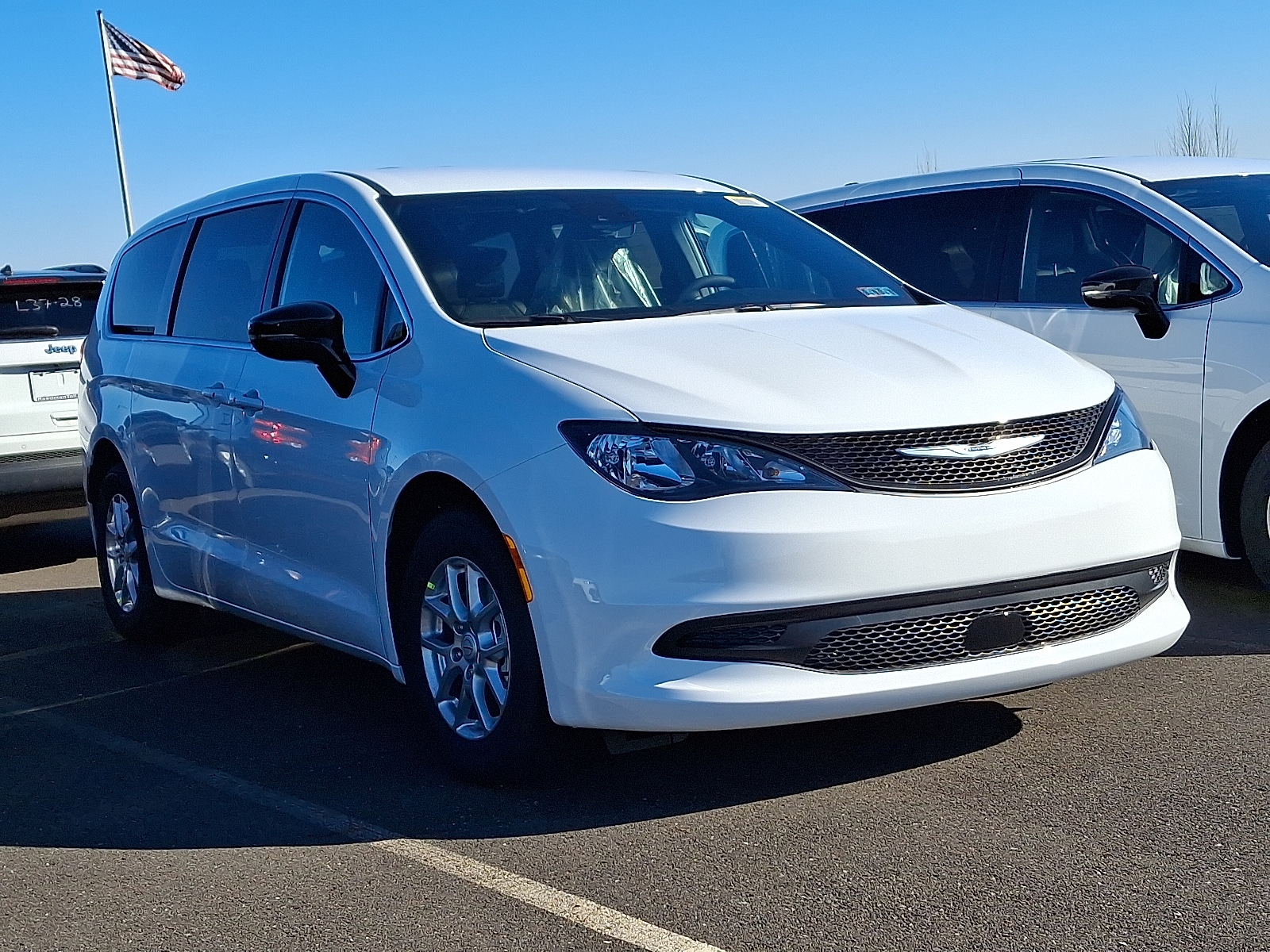 2026 Chrysler Voyager LX's photo