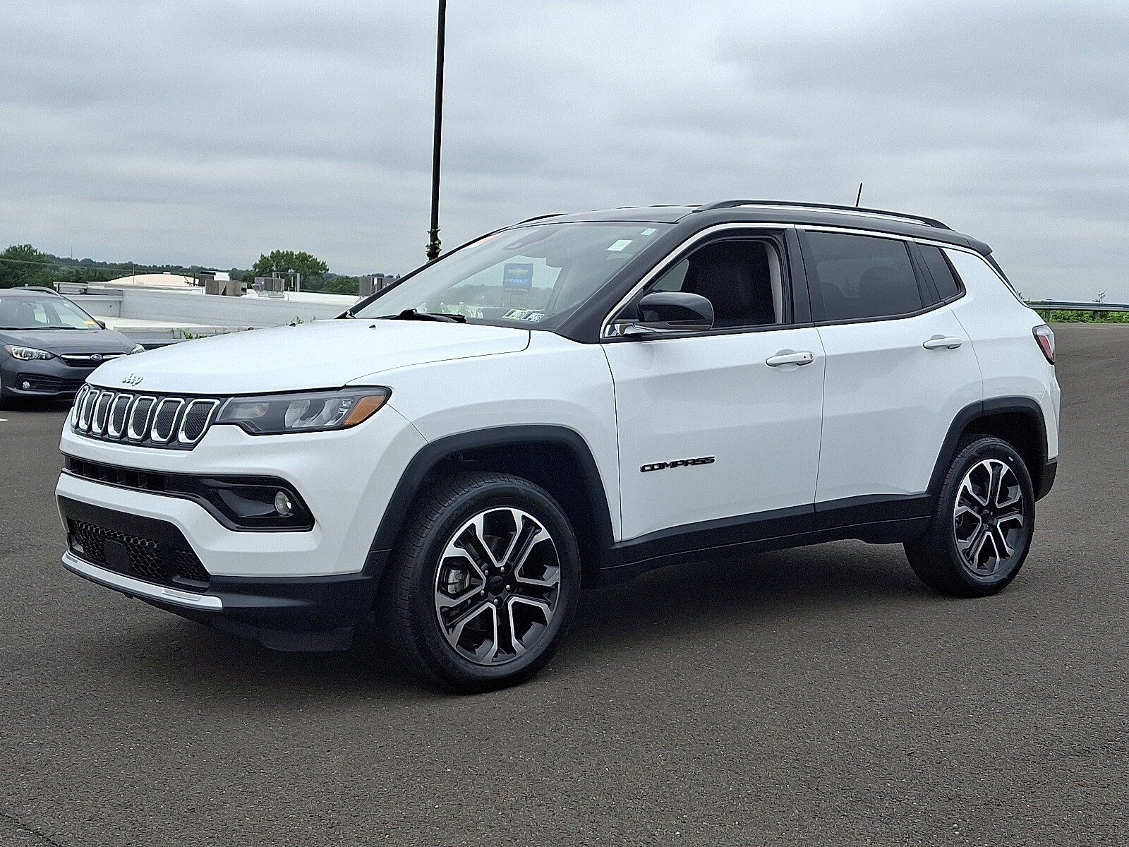 2022 Jeep Compass Limited photo 2