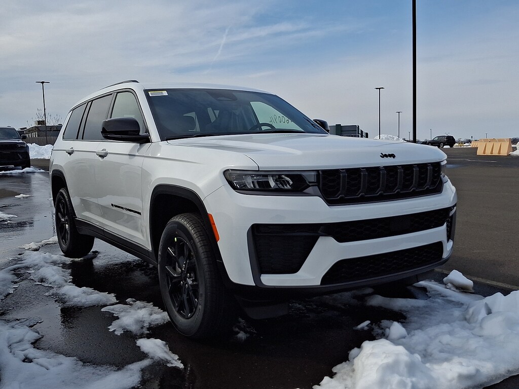 New 2026 Jeep Grand Cherokee L Altitude 4x4 Sport Utility