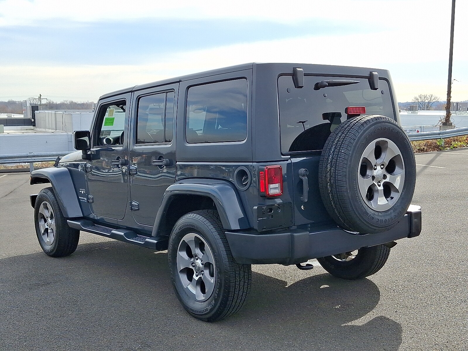 2018 Jeep Wrangler Unlimited Sahara Sport photo 3