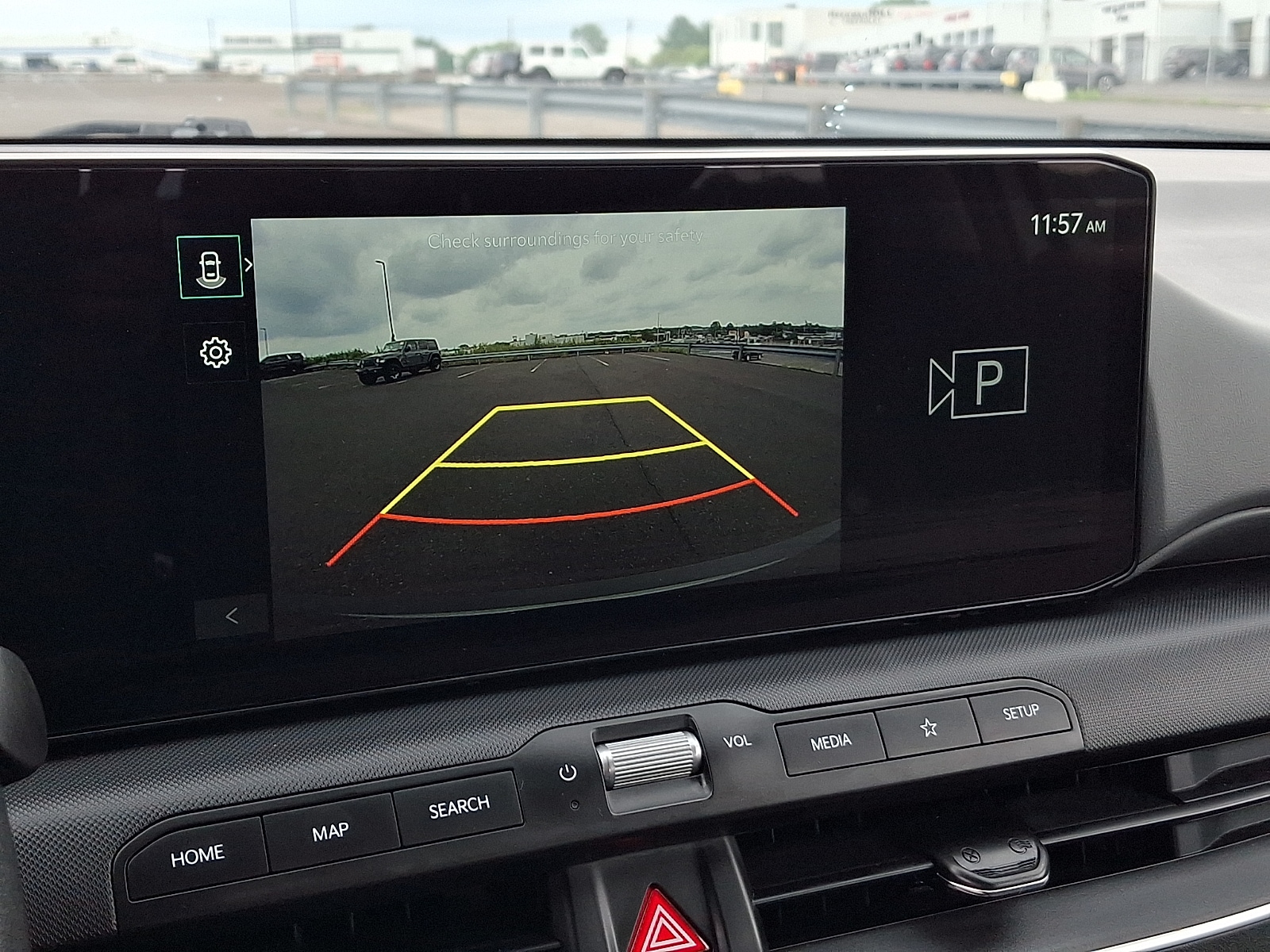2025 Kia K4 LXS - Photo 17