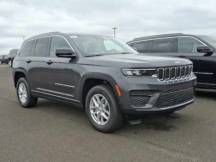 2025 Jeep Grand Cherokee Laredo X 4x4 Sport Utility
