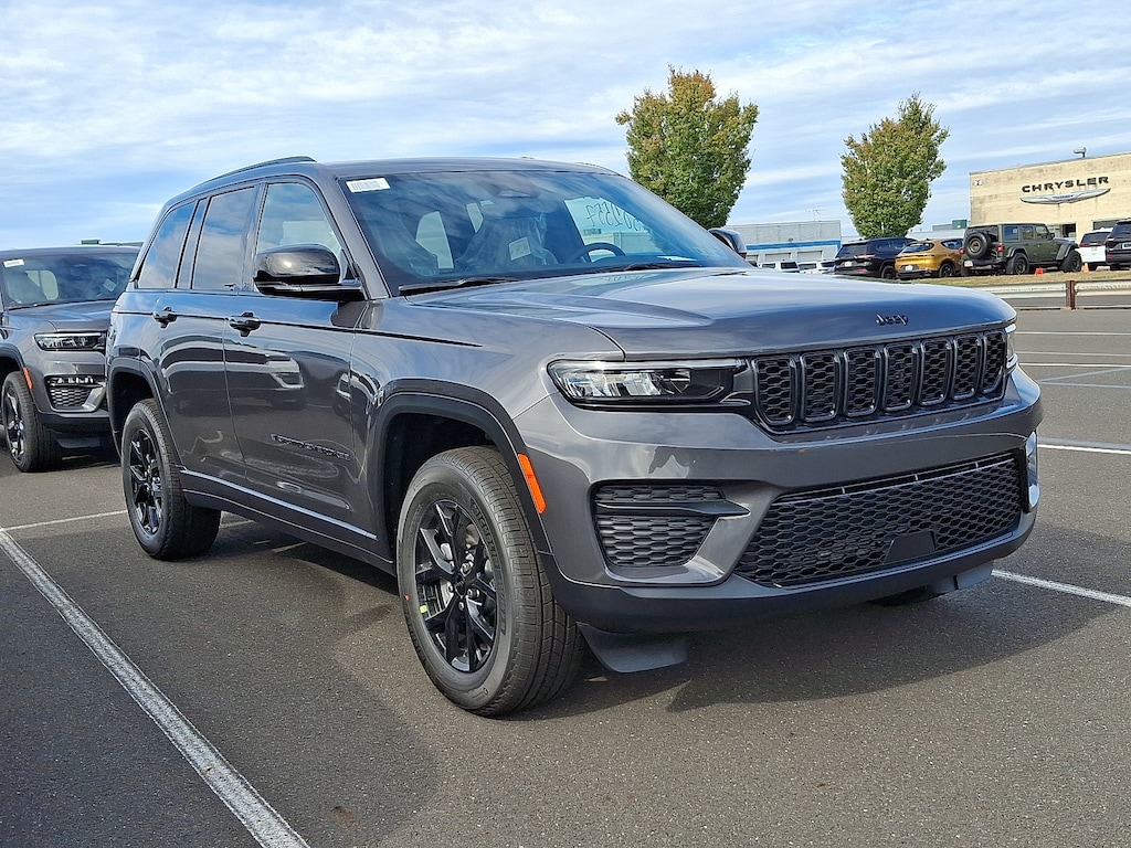 New 2025 Jeep Grand Cherokee Altitude X 4x4 Sport Utility