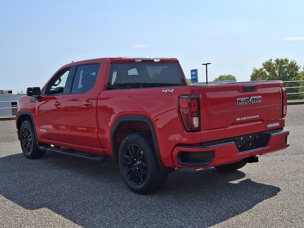 Used 2022 GMC Sierra 1500 4WD Crew Cab Short Box Elevation With 3SB Crew Cab Pickup