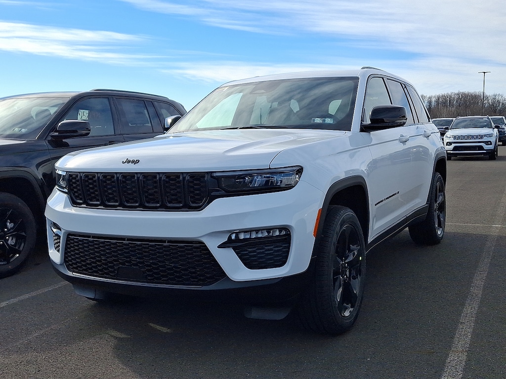New 2025 Jeep Grand Cherokee Limited Sport Utility