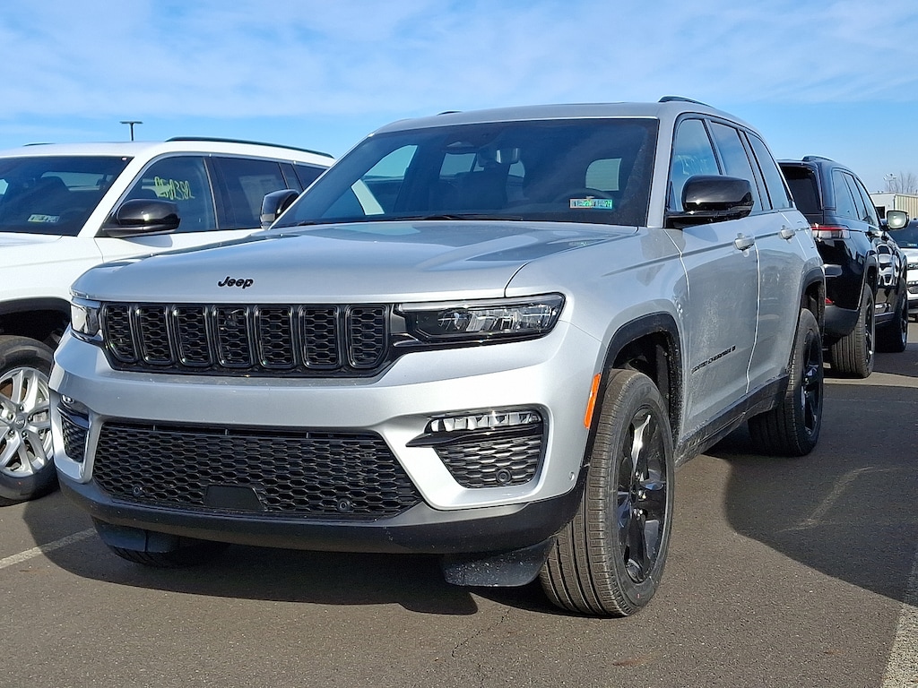 New 2025 Jeep Grand Cherokee Limited Sport Utility
