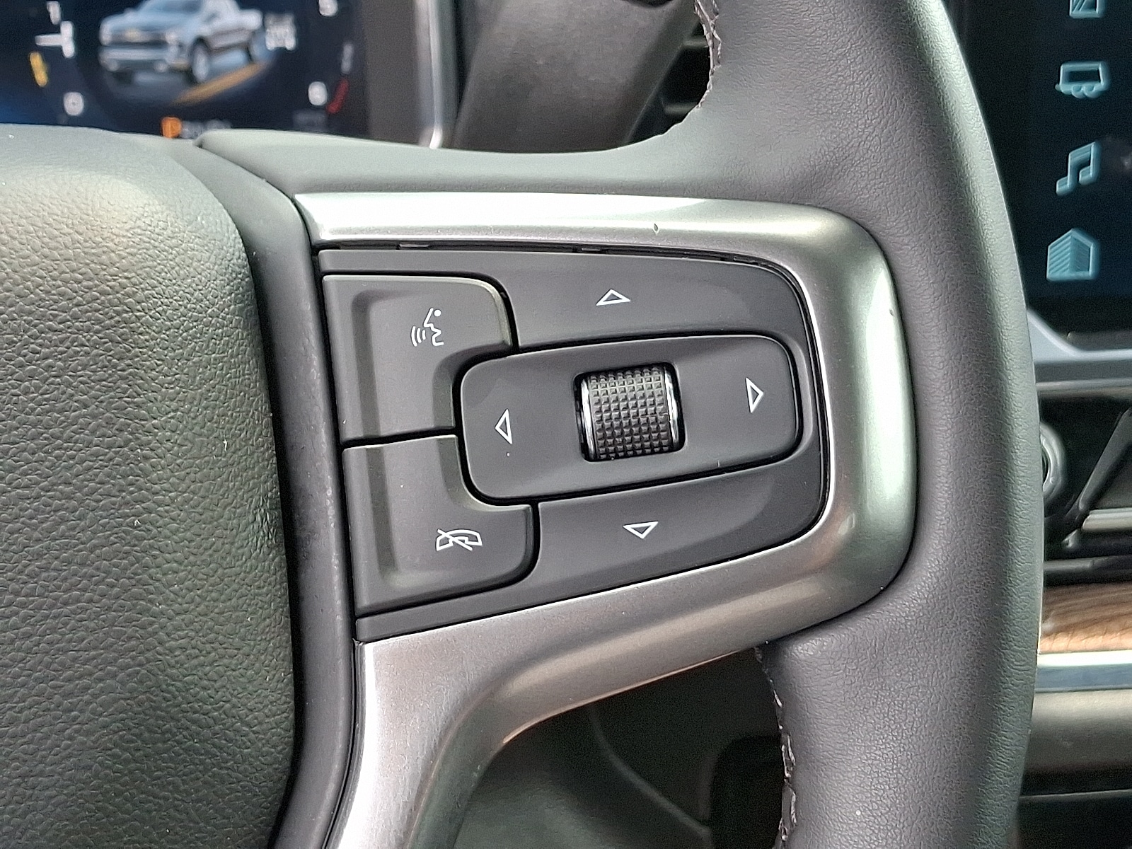 2024 Chevrolet Silverado 1500 LT - Photo 22