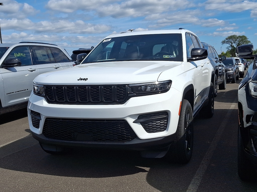 New 2025 Jeep Grand Cherokee Altitude X 4x4 Sport Utility