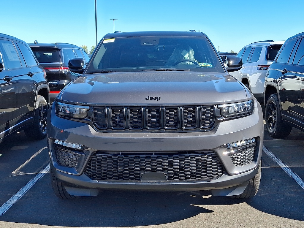 New 2025 Jeep Grand Cherokee Limited 4x4 Sport Utility