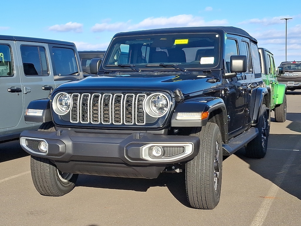 New 2026 Jeep Wrangler 4-Door Sahara 4x4 Sport Utility