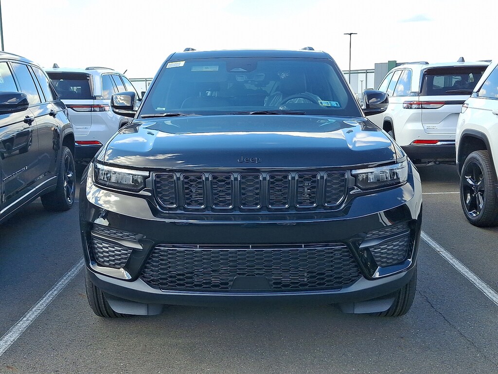 New 2025 Jeep Grand Cherokee Altitude X 4x4 Sport Utility