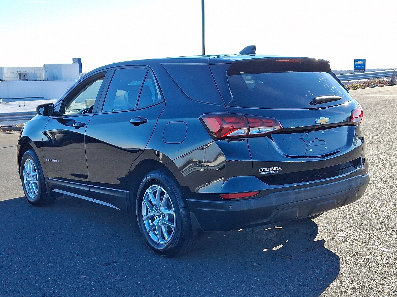 2022 Chevrolet Equinox LS photo 4