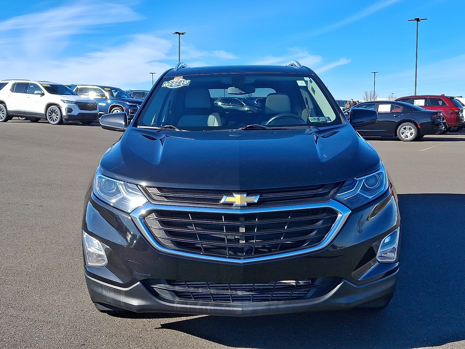 2018 Chevrolet Equinox LT photo 2