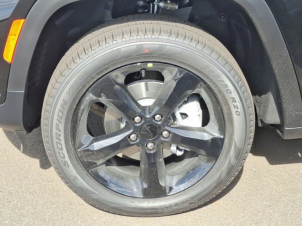 New 2025 Jeep Grand Cherokee Limited 4x4 Sport Utility