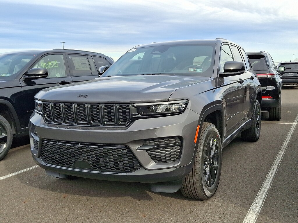 New 2025 Jeep Grand Cherokee Altitude X 4x4 Sport Utility
