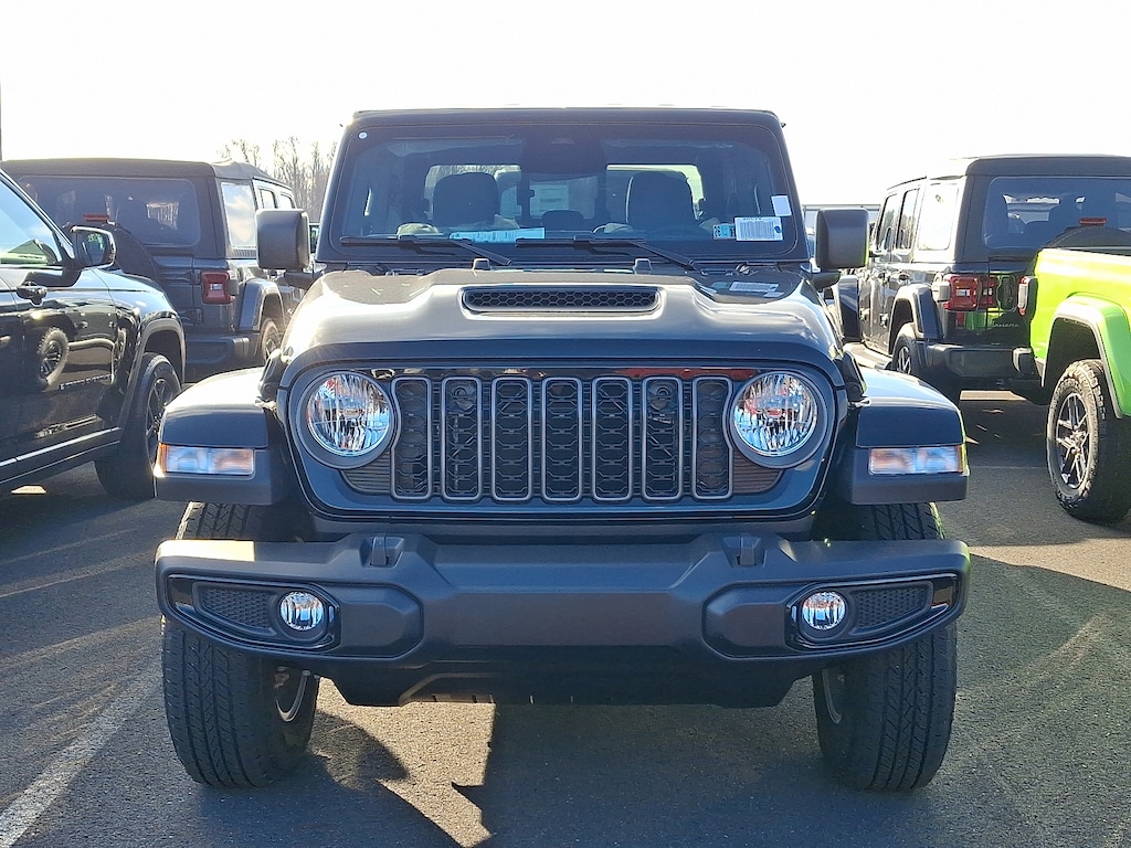New 2026 Jeep Gladiator Sport S 4x4 Pickup