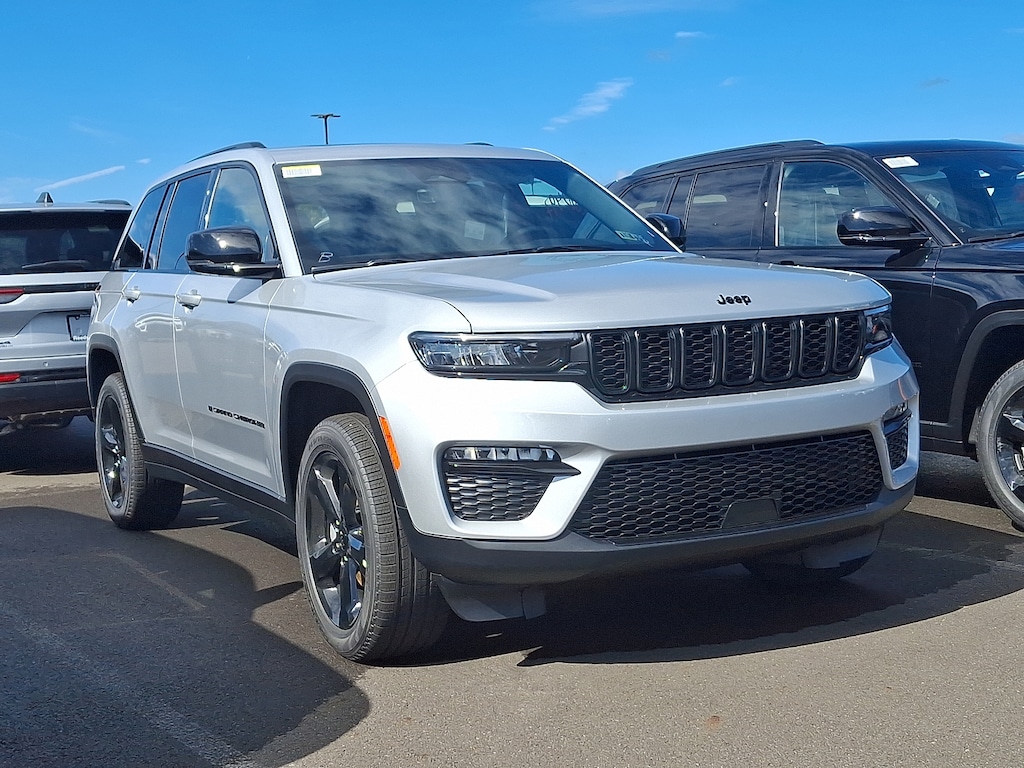 New 2025 Jeep Grand Cherokee Limited 4x4 Sport Utility