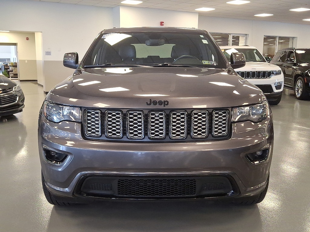 Used 2019 Jeep Grand Cherokee Altitude 4x4 Sport Utility