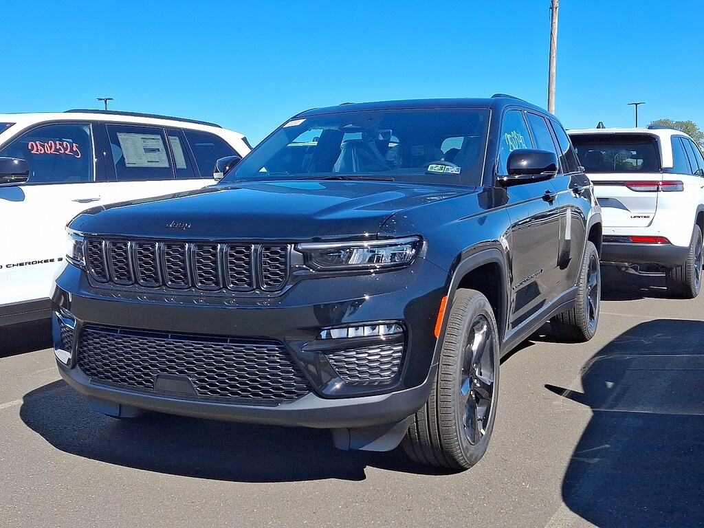 New 2025 Jeep Grand Cherokee Limited 4x4 Sport Utility