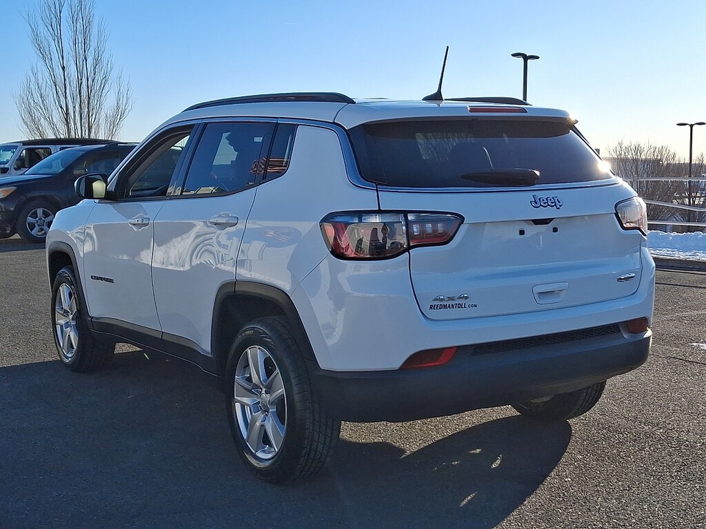 Used 2022 Jeep Compass Latitude 4x4 Sport Utility