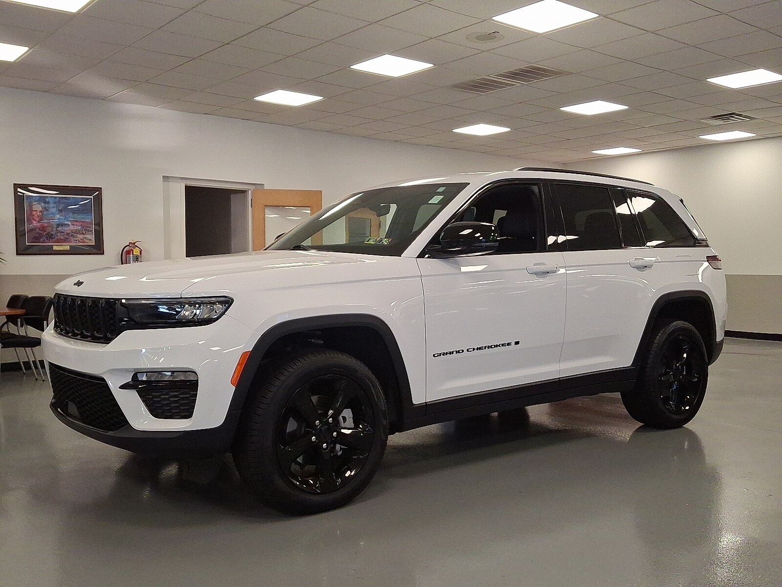 2025 Jeep Grand Cherokee Limited Sport photo 2