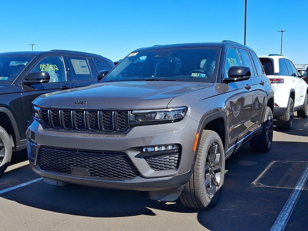 New 2025 Jeep Grand Cherokee Limited 4x4 Sport Utility
