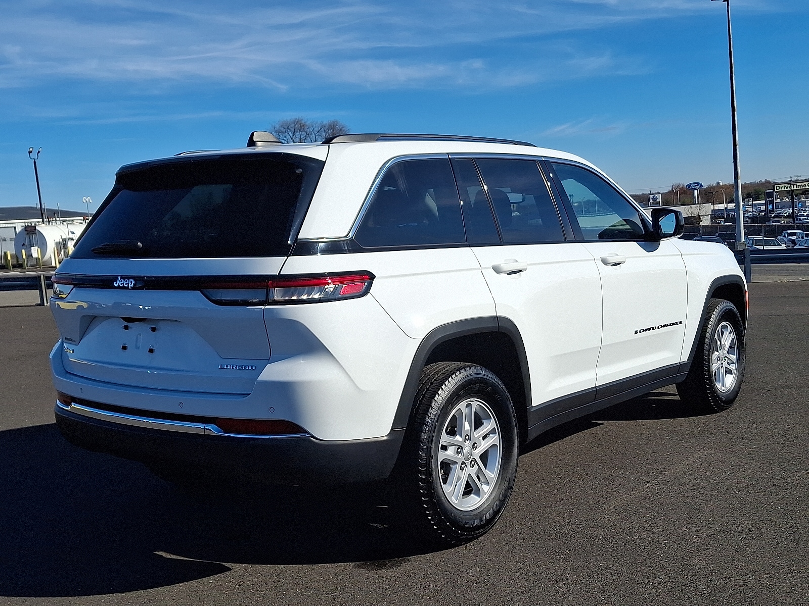 2024 Jeep Grand Cherokee Laredo - Photo 6