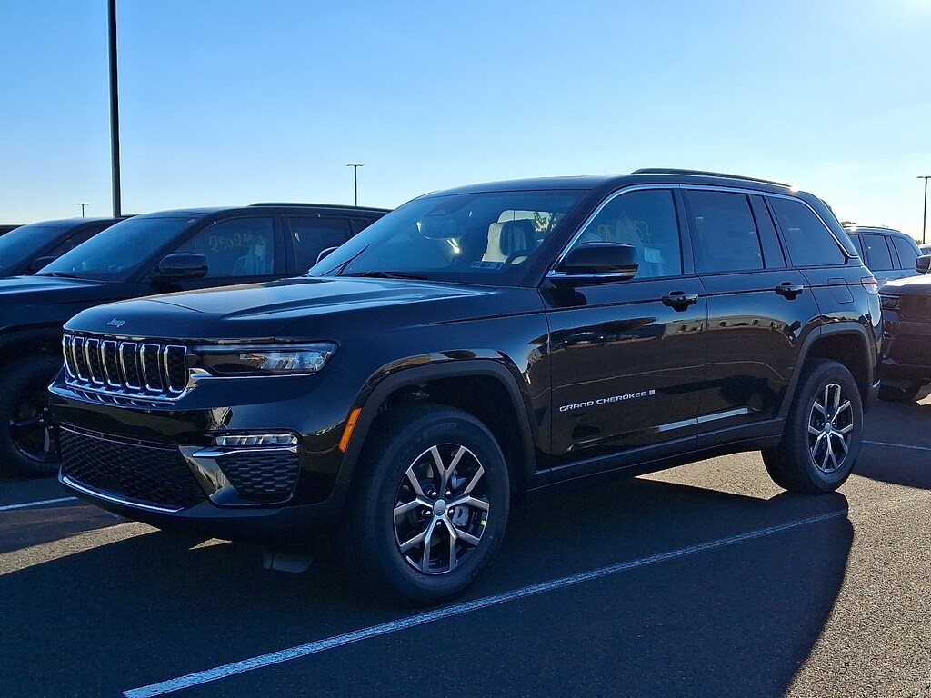 New 2025 Jeep Grand Cherokee Limited 4x4 Sport Utility