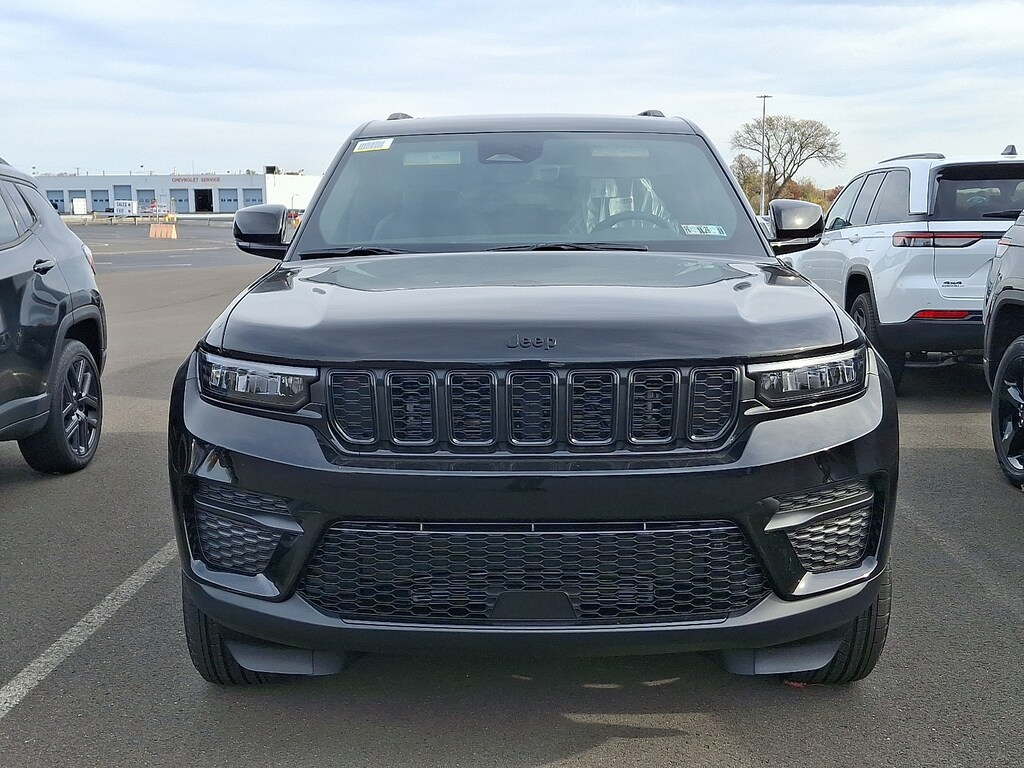 New 2025 Jeep Grand Cherokee Altitude X 4x4 Sport Utility