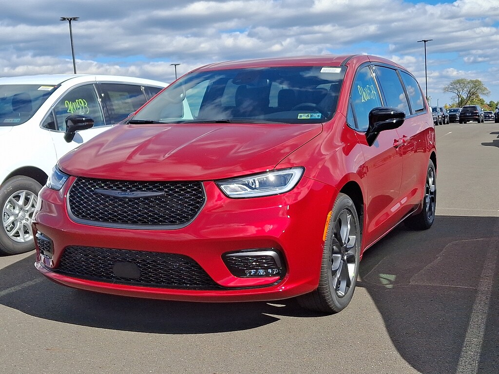 New 2026 Chrysler Pacifica Select Passenger Van