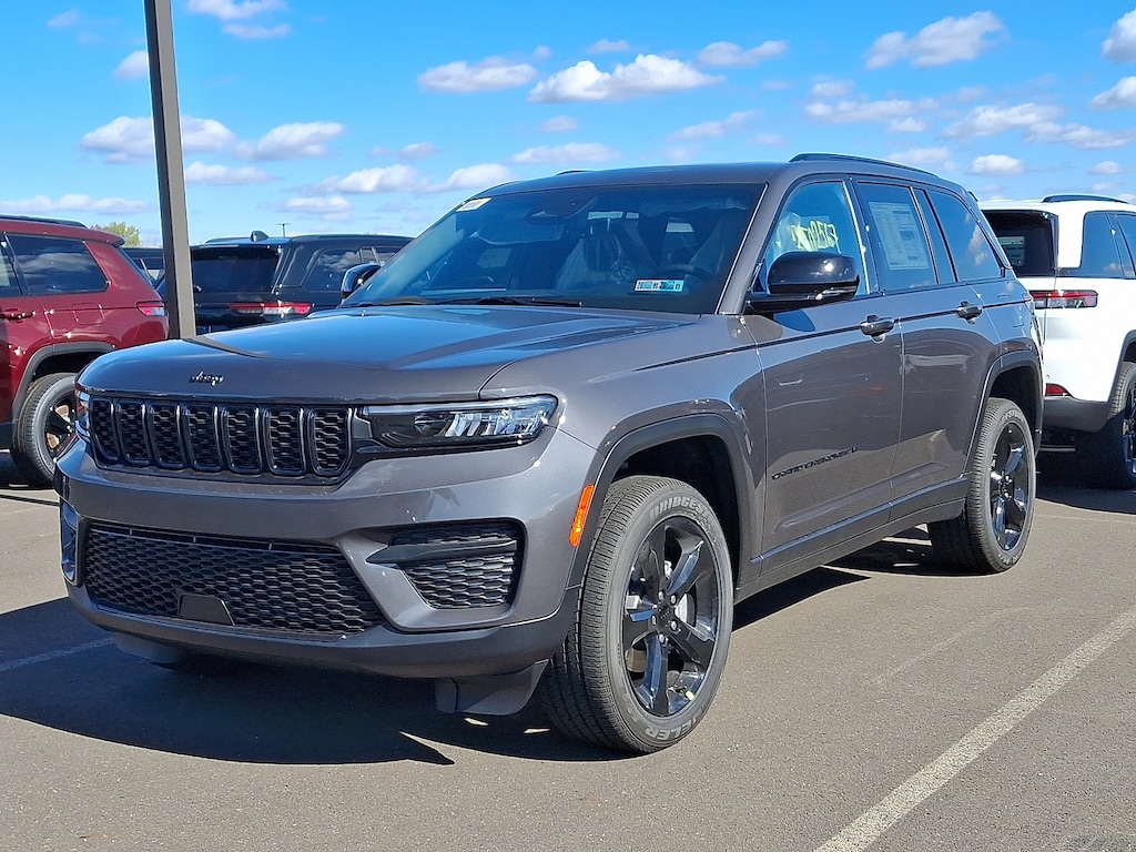 New 2025 Jeep Grand Cherokee Altitude X 4x4 Sport Utility