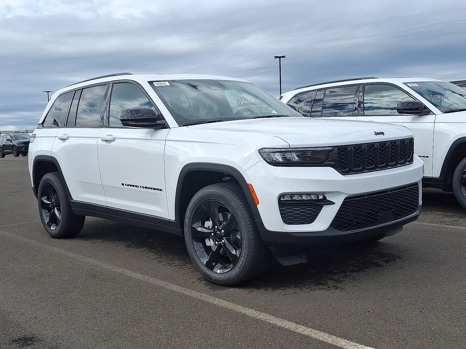 2025 Jeep Grand Cherokee Limited's photo